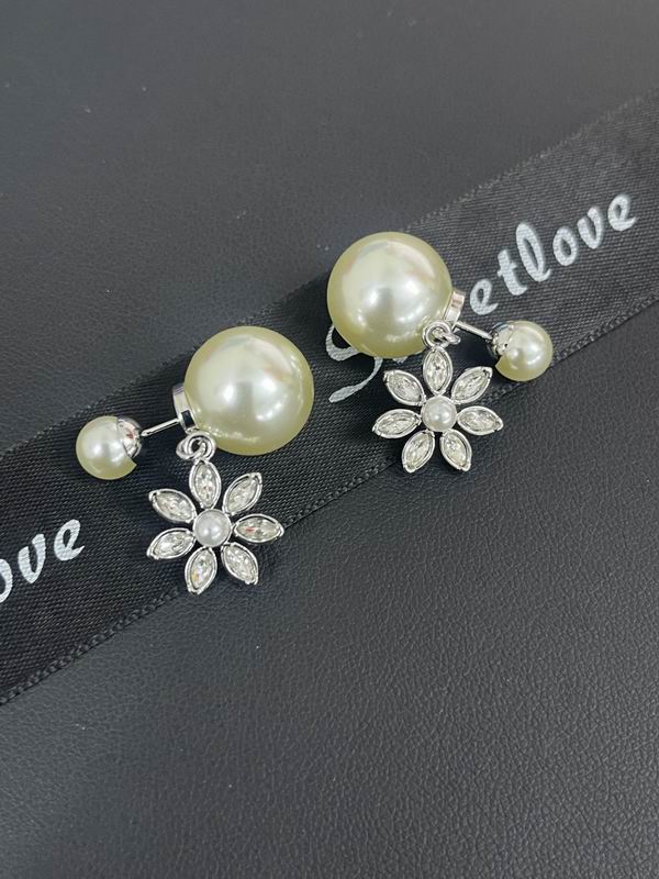 Dior Earring 06yxs75